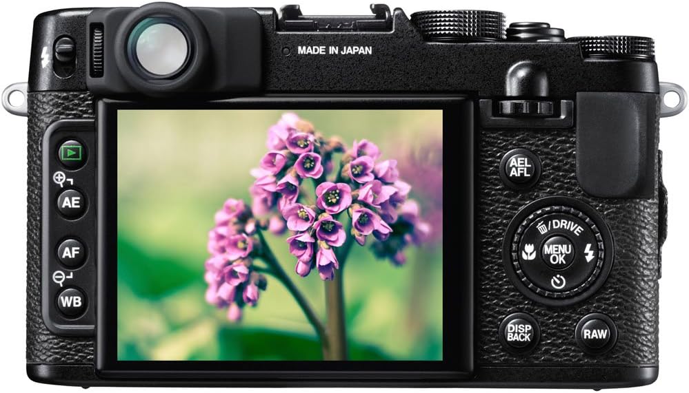 Fujifilm X10 12 MP EXR CMOS Digital Camera with f2.0-f2.8 4x Optical Zoom Lens and 2.8-Inch LCD